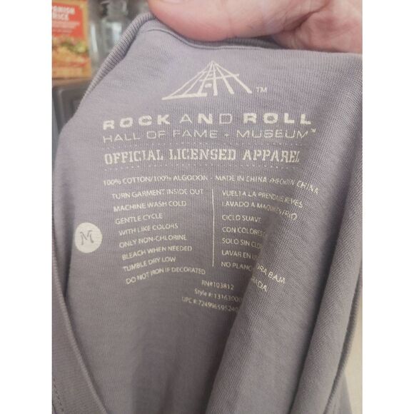 The museum of Rock and roll hall of fame the who short sleeve medium - Picture 3 of 3